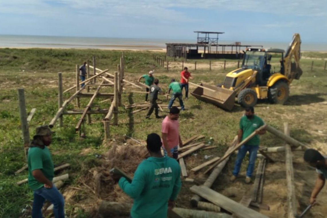Prefeitura de SFI realiza demolição de construções em Santa Clara, Guaxindiba e Praia dos Sonhos 