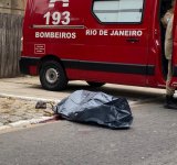 Catador de recicláveis morre atropelado por moto em Campos 