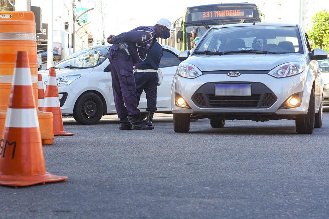 Infrações de trânsito geraram mais de 4 mil multas no mês de junho em Campos