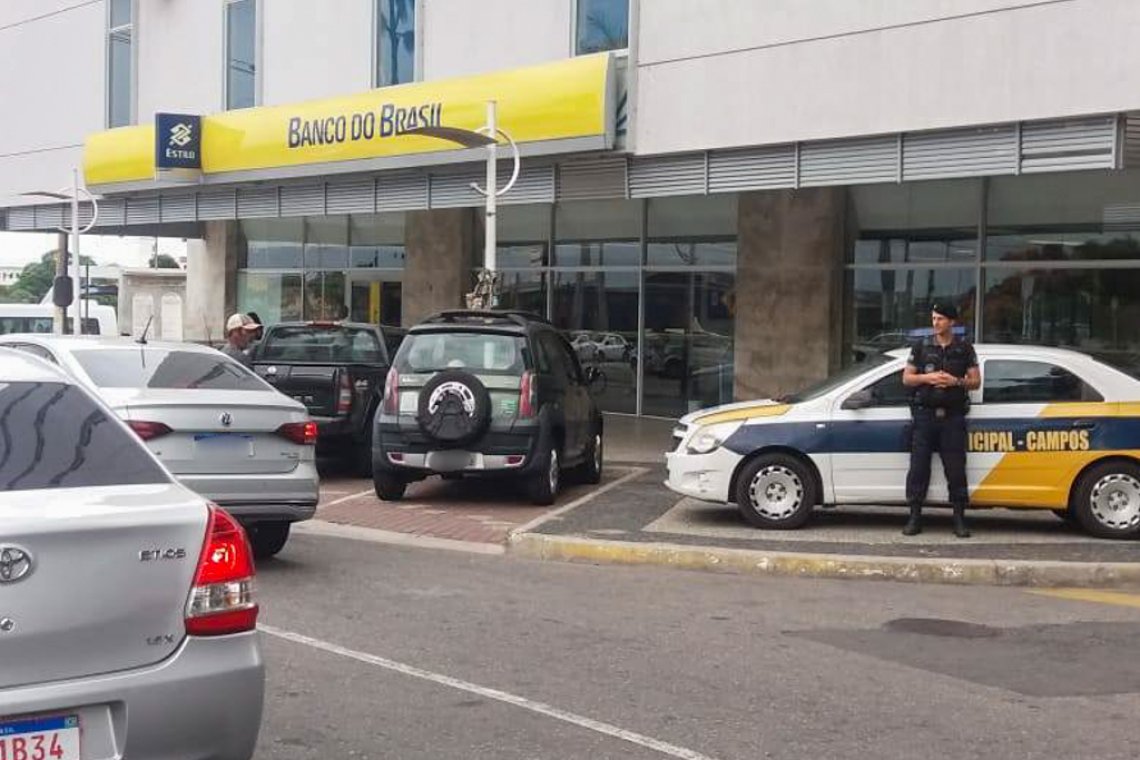 Ladrões roubam R$ 50 mil de empresário no Banco do Brasil do Centro de Campos 