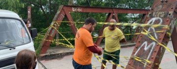 "Ponte de Ferro" é interditada por causa da cheia do Paraíba