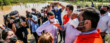 Governador Cláudio Castro vistoria trecho da BR-356 e anuncia R$ 20 milhões para obra de reparo do dique em SJB