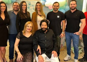 diferentes-historias:-de-humorista-a-mae-de-sete, elas-dao-show-–-jovem-pan