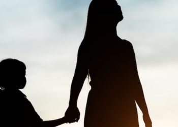 maes-solo-enfrentam-barreiras-na-garantia-de-direitos-aos-filhos