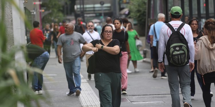 sao-paulo-comeca-a-semana-com-frio-e-tempo-nublado-–-jovem-pan