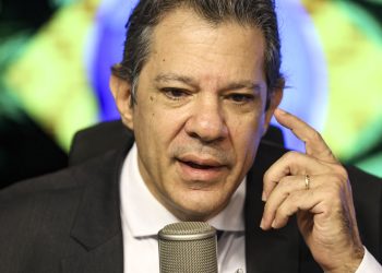 “nao-vemos-problema-em-corrigir-rota”,-diz-haddad