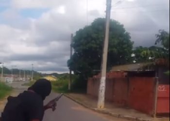 Polícia Civil de Campos diz que reconheceu suspeitos de ostentarem armas no Santa Rosa