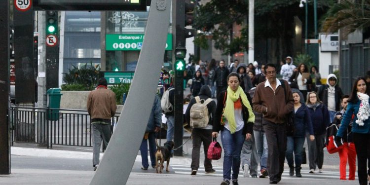 sao-paulo-enfrenta-mais-um-dia-gelado-nesta-quinta-feira-–-jovem-pan