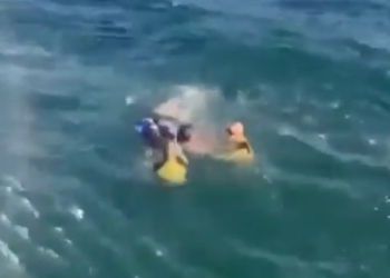 bombeiros-resgatam-73-praticantes-de-stand-up-paddle-apos-ventania-na-praia-do-leme-–-jovem-pan