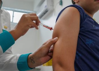 Crianças de 10 anos serão as primeiras a receber vacina contra a dengue em Campos