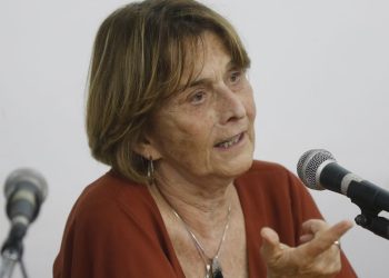 politica-brasileira-nao-enxerga-ciencia-como-solucao,-diz-pesquisadora