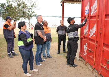 Irregularidades em comércios e casas levam fiscalização à Lagoa de Cima