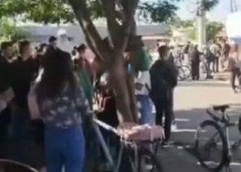 Em surto psicótico, aluno agride colega de escola em Campos