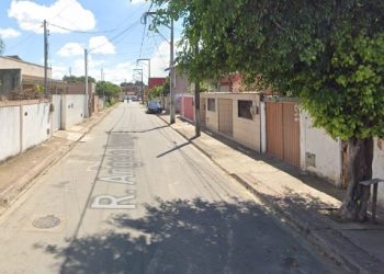Ladrões roubam R$ 200 mil e caminhonete na casa de dono de supermercado em Campos