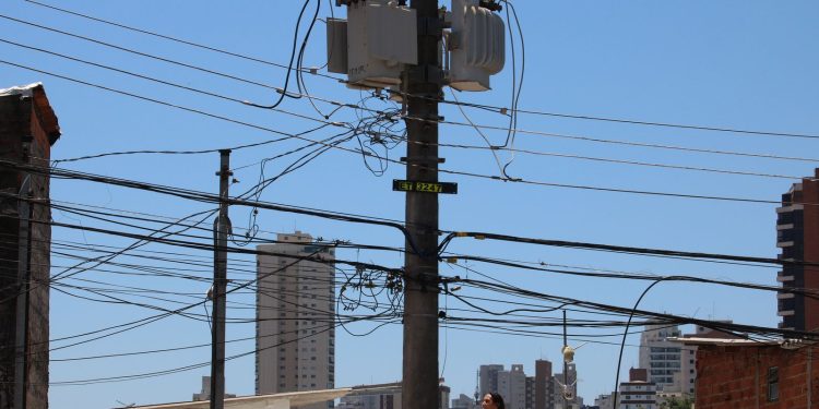 furto-de-energia-no-pais-gerou-custo-de-r$-10,3-bilhoes-em-2024