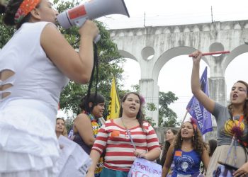 mulheres-discutem-em-brasilia-igualdade-de-genero-e-democracia