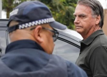Bolsonaro é diagnosticado com câncer de pele