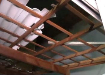 Após ter casa invadida, família de empresário que matou ladrão no telhado decide não voltar mais para casa