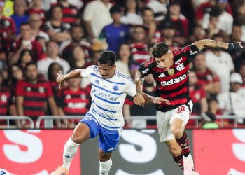 campeonato-brasileiro:-flamengo-e-cruzeiro-empatam-em-maracana-lotado