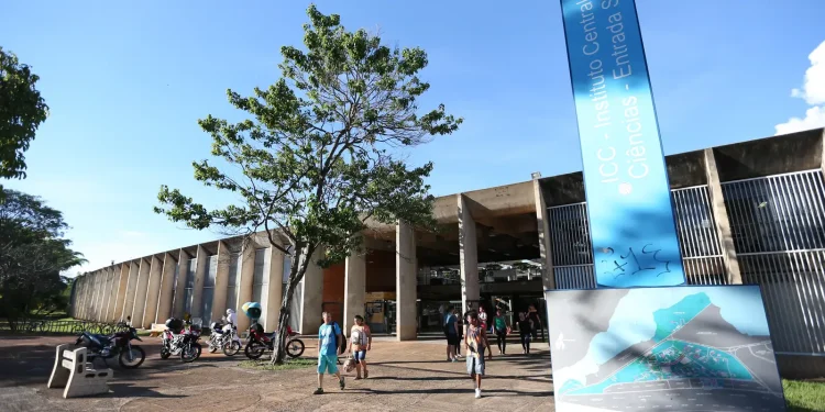 pesquisas-de-universidades-publicas-promovem-deteccao-de-metanol
