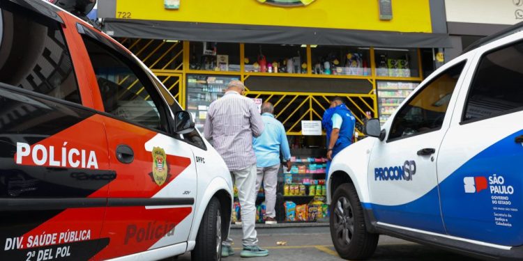 intoxicacao-por-metanol-chega-a-quase-200-casos-no-brasil,-com-13-mortes-–-jovem-pan