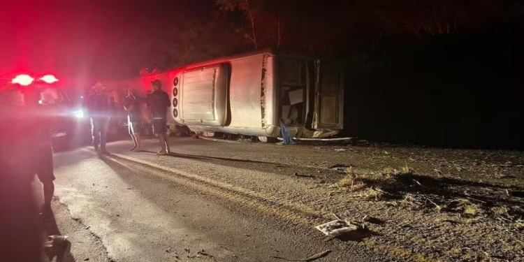 acidente-com-onibus-deixa-ao-menos-15-mortos-no-agreste-de-pernambuco-–-jovem-pan
