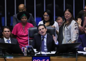 camara-aprova-regras-para-julgamentos-do-stf-e-envia-texto-ao-senado