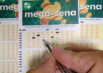 mega-sena:-confira-os-numeros-sorteados-no-concurso-2.932