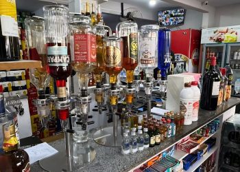 Vigilância Sanitária de Campos alerta sobre cuidados ao consumir bebidas alcoólicas, em especial destiladas