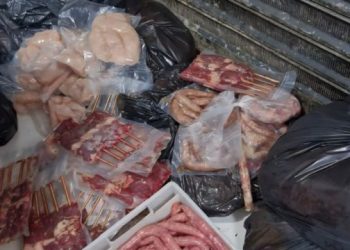 Vigilância Sanitária de Campos apreende quase uma tonelada de produtos irregulares em açougue do Turf