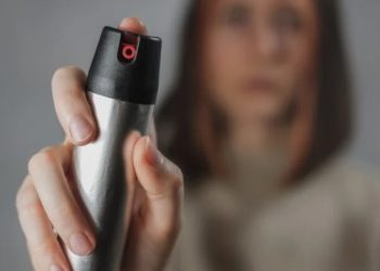 Alerj aprova uso seguro de spray de defesa pelas mulheres