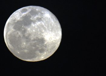 segunda-superlua-do-ano-podera-ser-vista-no-brasil-por-3-dias