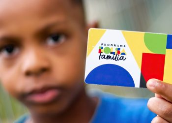 caixa-paga-bolsa-familia-a-beneficiarios-com-nis-de-final-6