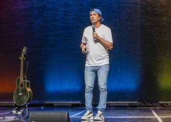 Rafael Portugal se apresentará nesta quinta-feira no Teatro Trianon