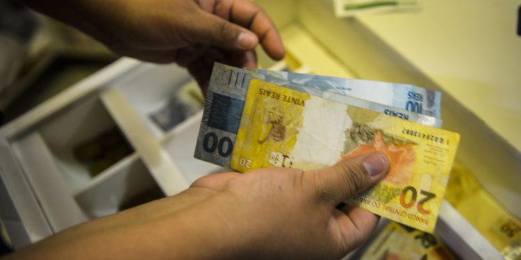 prazo-para-sacar-abono-salarial-acaba-nesta-segunda-feira