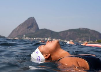 treinos-em-grupo-na-praia-devolvem-liberdade-a-pessoas-trans-no-rio