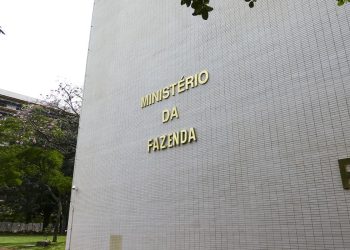 brasil-capta-us$-4,5-bilhoes-em-titulos-no-mercado-internacional