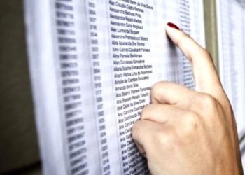 Prefeitura de Campos chama 250 aprovados em concurso público