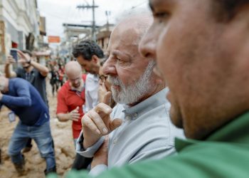 perdas-materiais-serao-recuperadas,-diz-lula-em-visita-a-minas-gerais