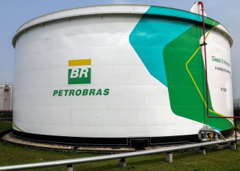 guerra-no-oriente-medio:-governo-vai-monitorar-mercado-de-combustiveis