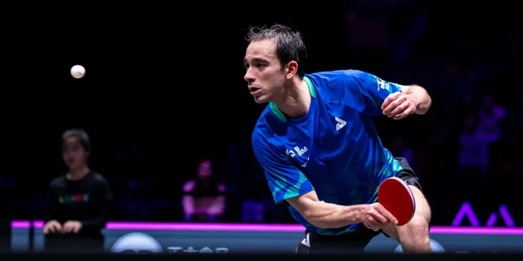 hugo-calderano-perde-de-algoz-olimpico-e-cai-em-torneio-na-china