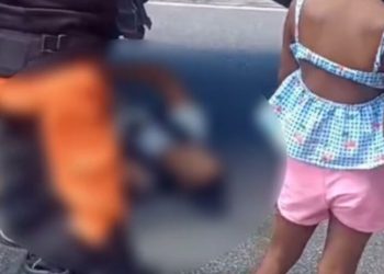Ciclista fica gravemente ferido após ir parar debaixo de caminhão em Campos