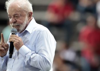 “guerra-e-do-trump,-nao-e-do-povo-brasileiro”,-diz-lula