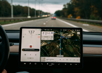 5-barulhos-no-carro-que-voce-nao-pode-ignorar-antes-de-viajar-–-jovem-pan