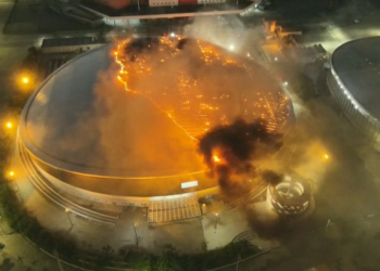 incendio-atinge-telhado-do-velodromo-no-parque-olimpico;-veja-video-–-jovem-pan