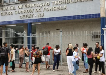 cefet-rio-abre-inscricoes-para-professor,-com-salarios-ate-r$-13-mil