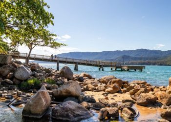 roteiro-de-3-dias-em-ilhabela:-praias,-cachoeiras-e-passeios-–-jovem-pan