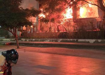 principio-de-incendio-atinge-restaurante-em-edificio-historico-do-rio