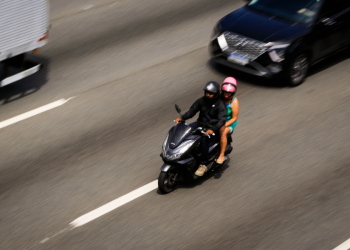 validade-do-capacete-de-moto:-qual-e-o-prazo-de-troca-e-o-que-a-legislacao-exige-–-jovem-pan