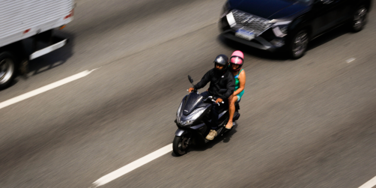 validade-do-capacete-de-moto:-qual-e-o-prazo-de-troca-e-o-que-a-legislacao-exige-–-jovem-pan